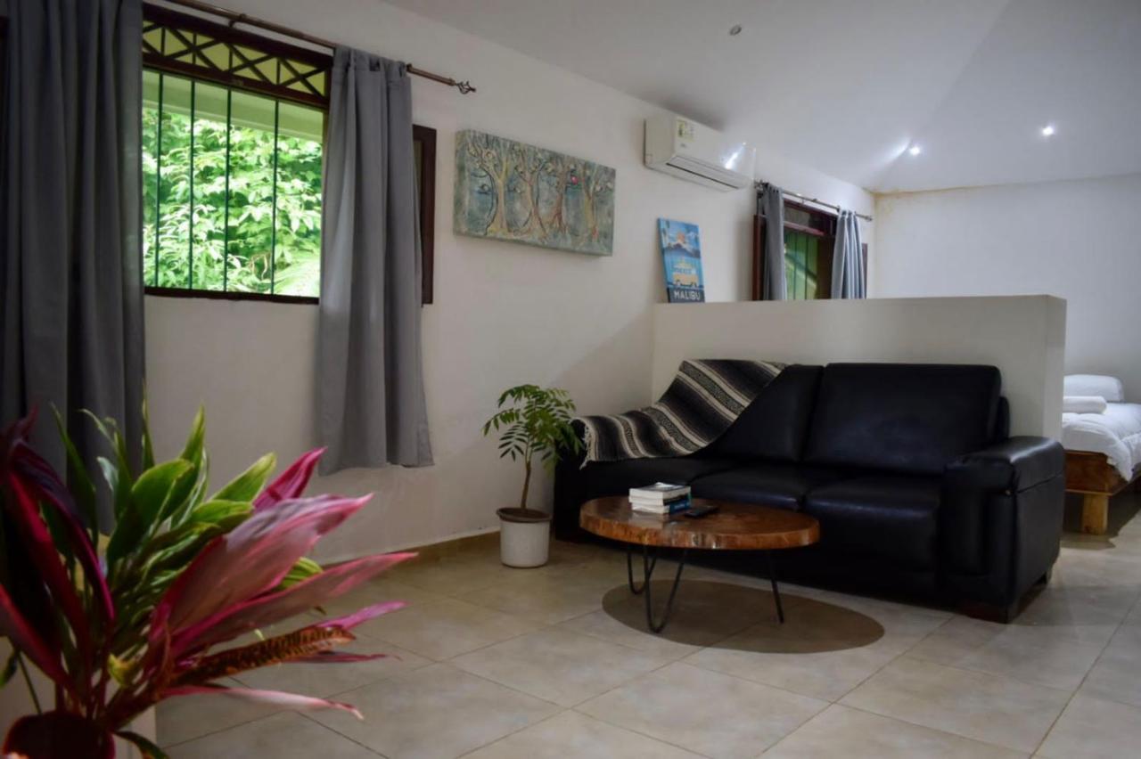 Hostel 7, Casa De Gingi Playa Santa Teresa  외부 사진